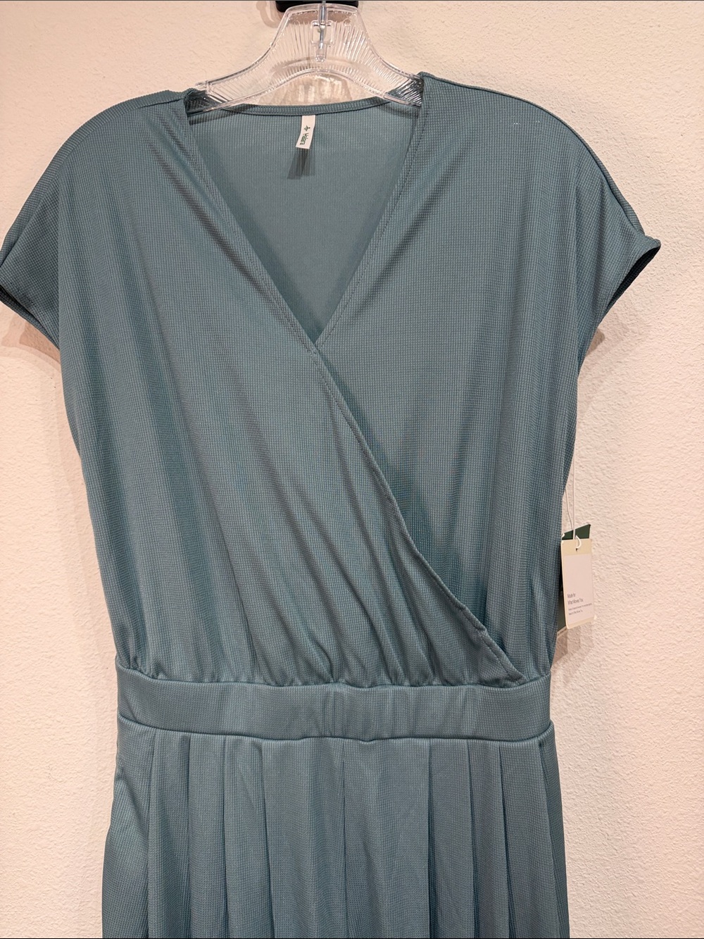 Halara New sage green XL  boho jumpsuit NWOT - Picture 3 of 10